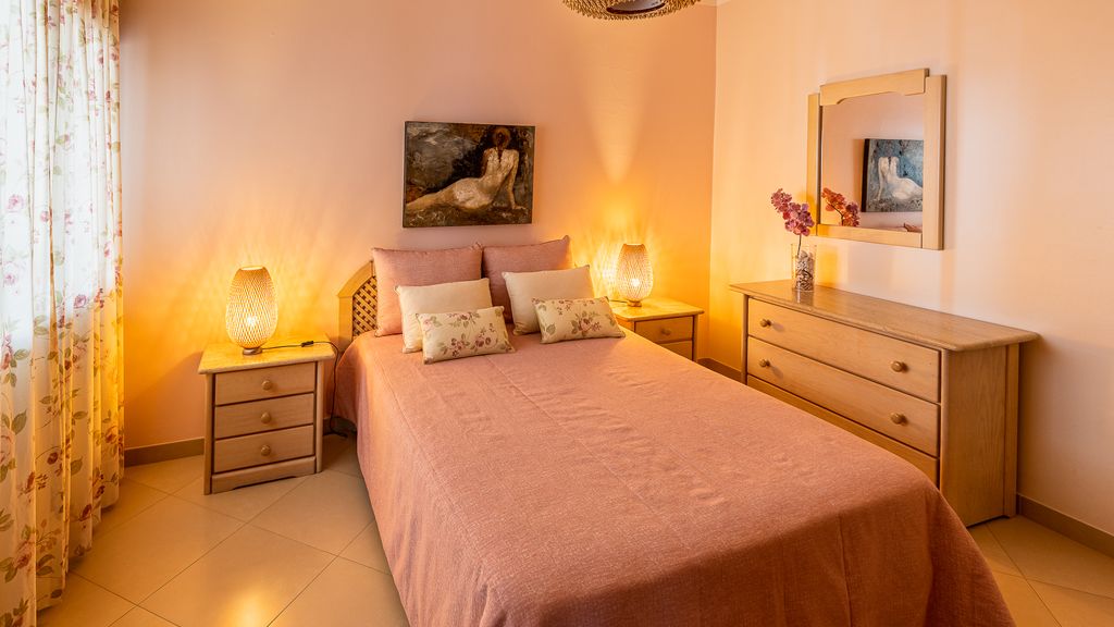 Beachfront 1 BDR Apartment With Pool by LovelyStay