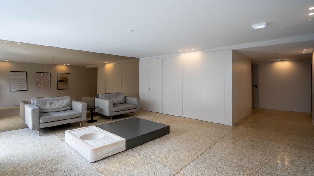 Serene and Central Apartment by LovelyStay