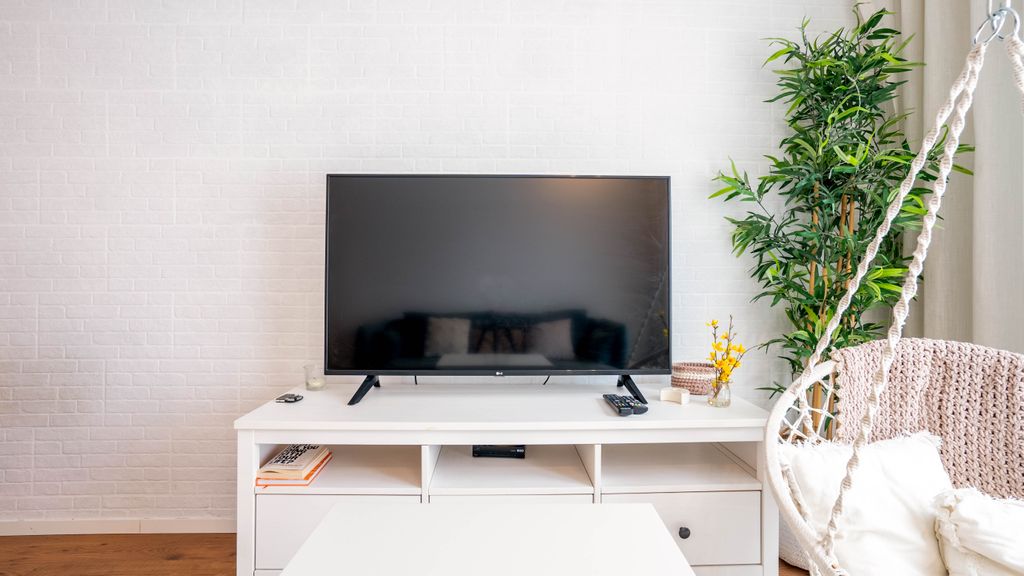 Serene and Central Apartment by LovelyStay