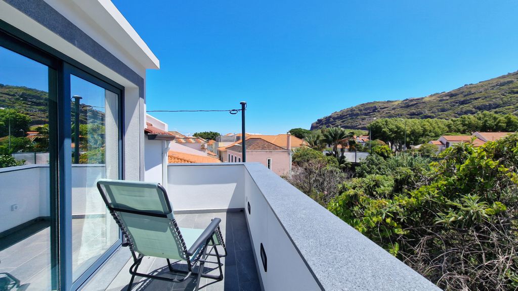 Casa D'Além I by LovelyStay