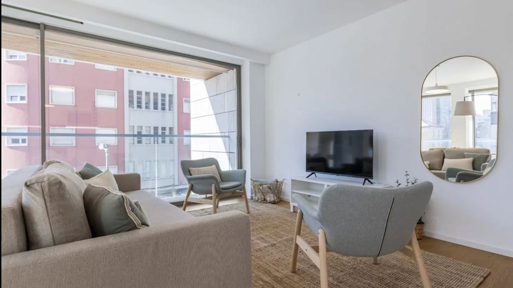 Saldanha Elegance W/ Balcony by LovelyStay