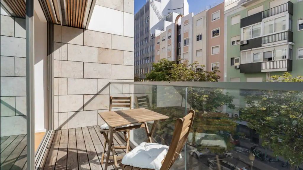 Saldanha Elegance W/ Balcony by LovelyStay