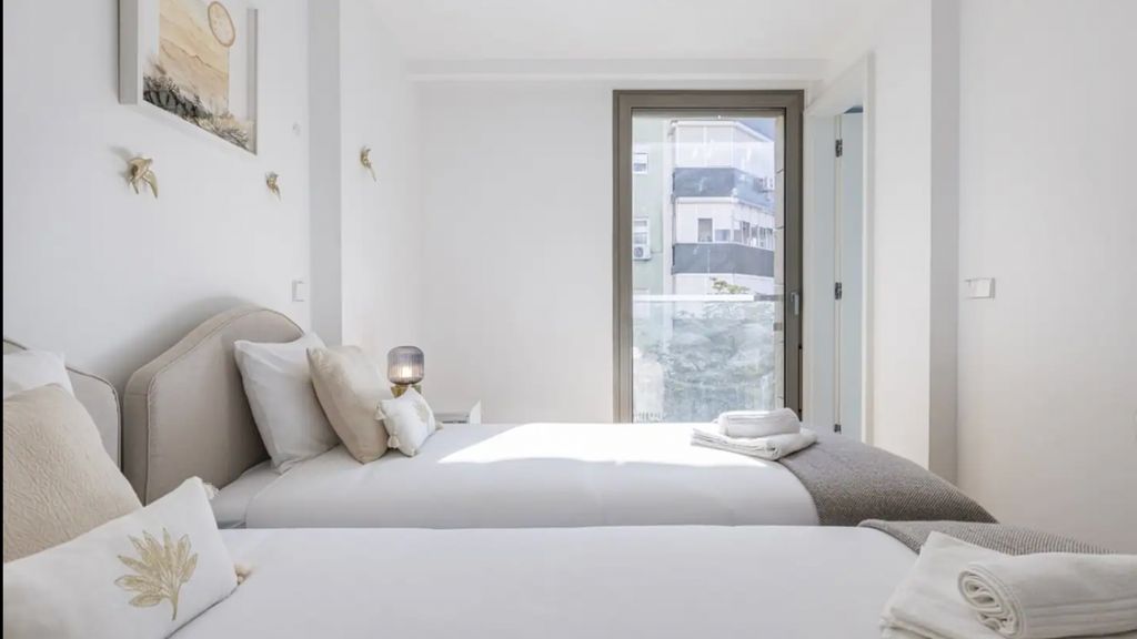 Saldanha Elegance W/ Balcony by LovelyStay