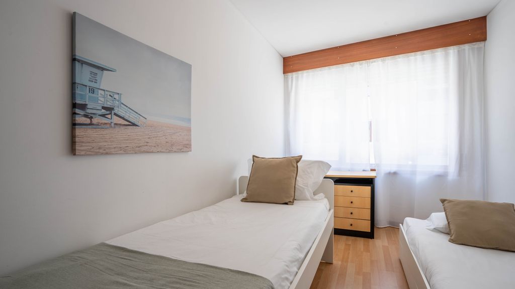 Cedofeita Vintage w/ Free Parking by LovelyStay