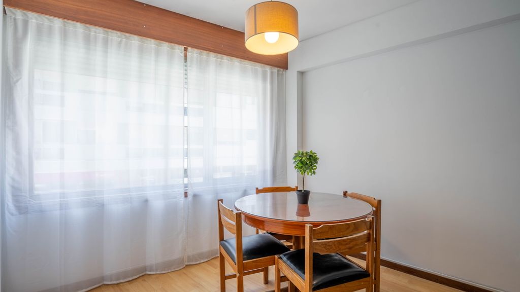 Cedofeita Vintage w/ Free Parking by LovelyStay