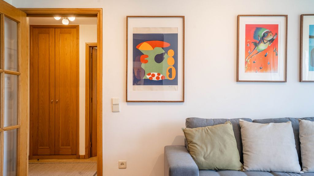 Infante Cozy 1BR w/ Parking by LovelyStay