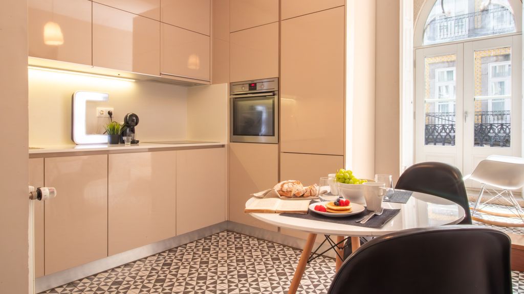 Cardosas Bright Studio by LovelyStay