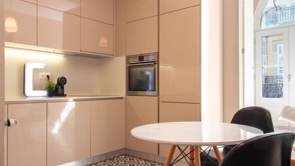 Cardosas Bright Studio by LovelyStay