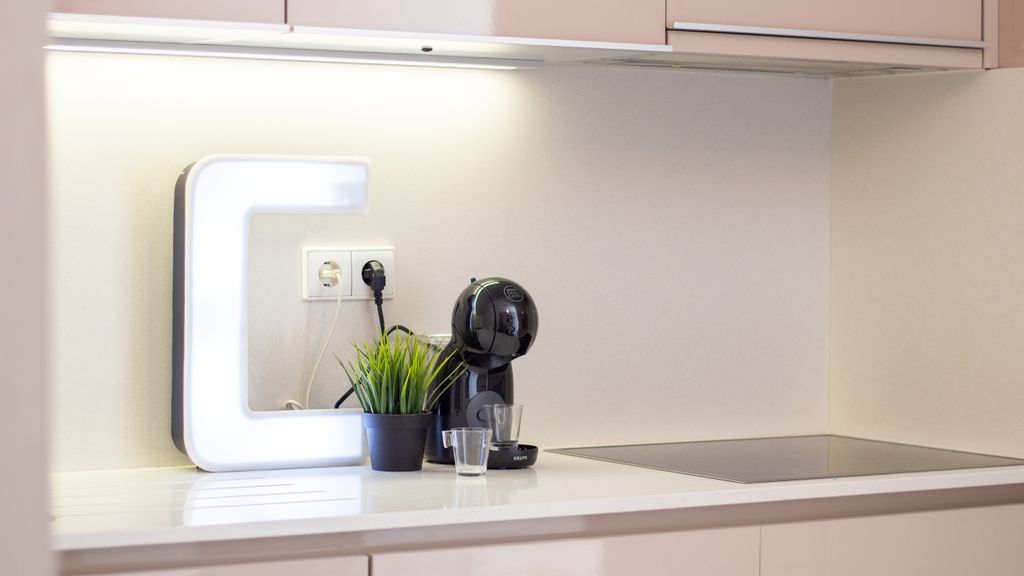Cardosas Bright Studio by LovelyStay