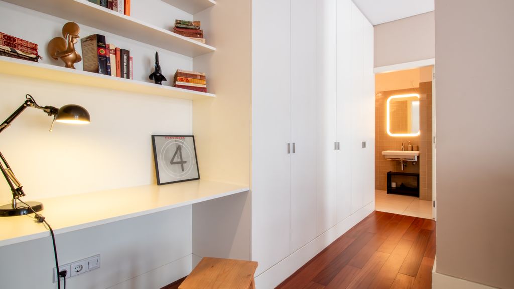 Cardosas Bright Studio by LovelyStay