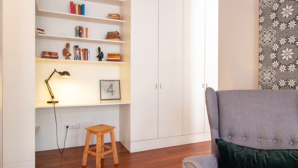 Cardosas Bright Studio by LovelyStay