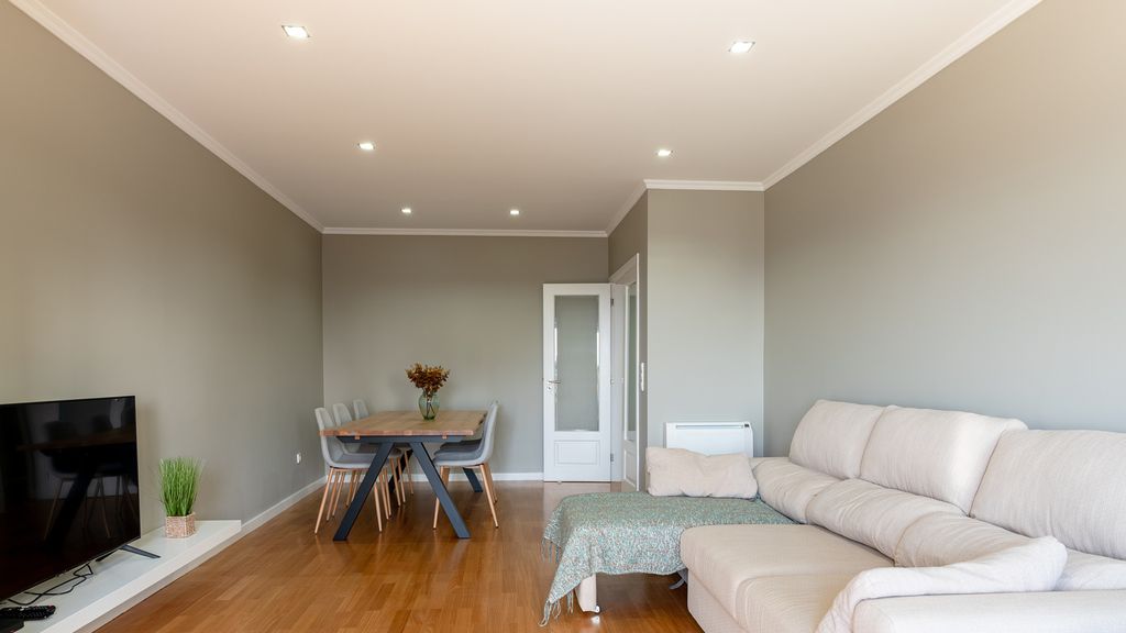 Wonderful 3BR Apartment in Canidelo by LovelyStay