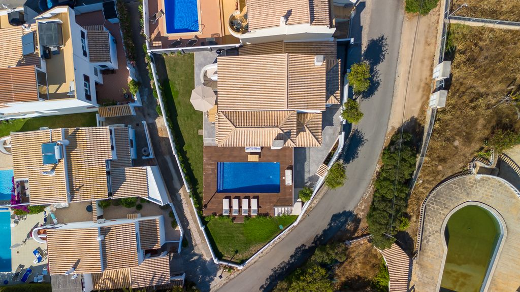 Villa Maya Luxurious House With Pool by LovelyStay