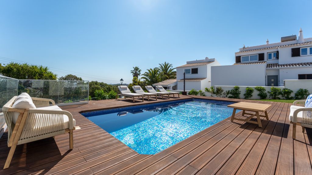 Villa Maya Luxurious House With Pool by LovelyStay