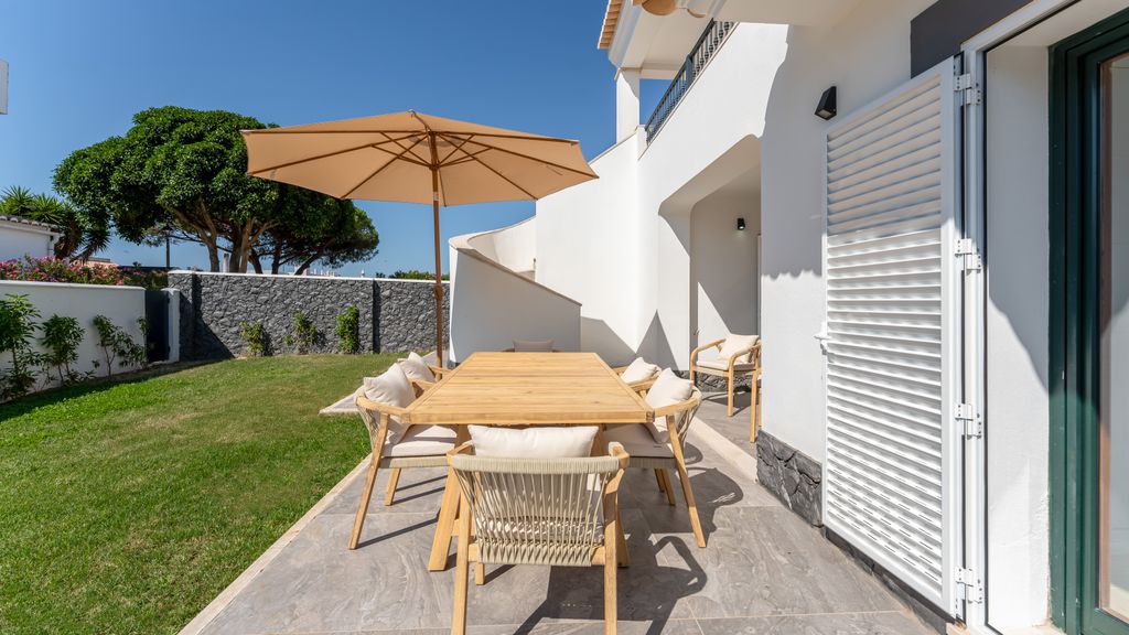 Villa Maya Luxurious House With Pool by LovelyStay