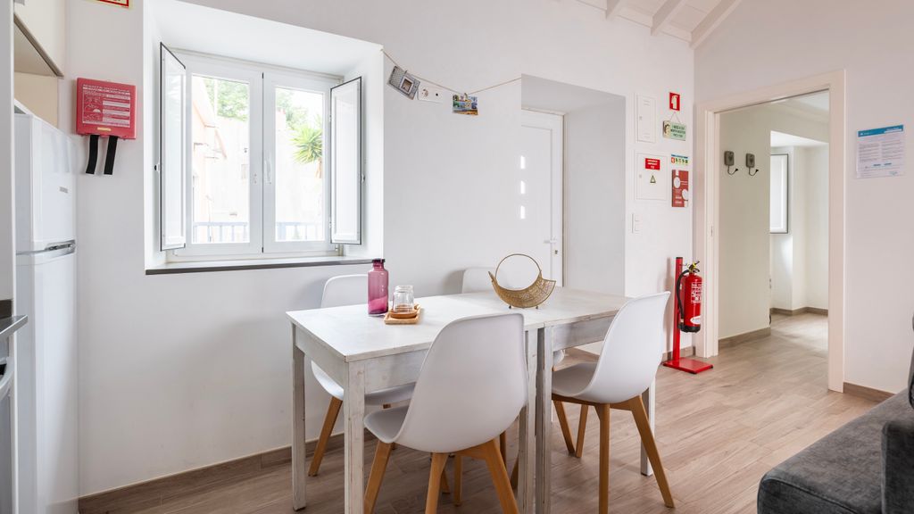 Cozy Retreat w/ Patio Near Sintra by LovelyStay