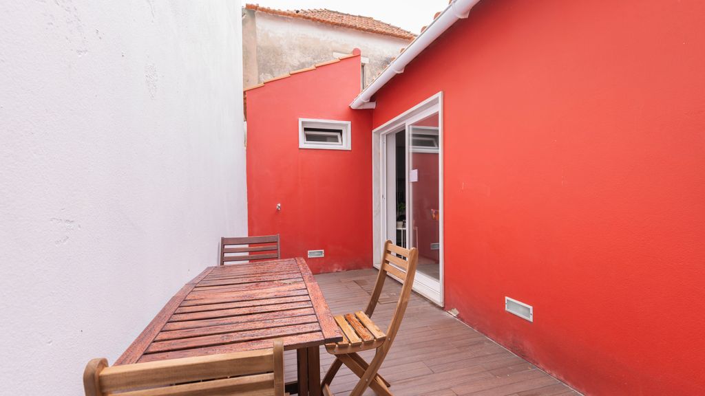 Cozy Retreat w/ Patio Near Sintra by LovelyStay
