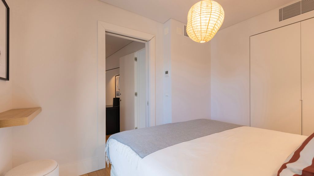 Downtown Cozy 1BDR Apartment by LovelyStay