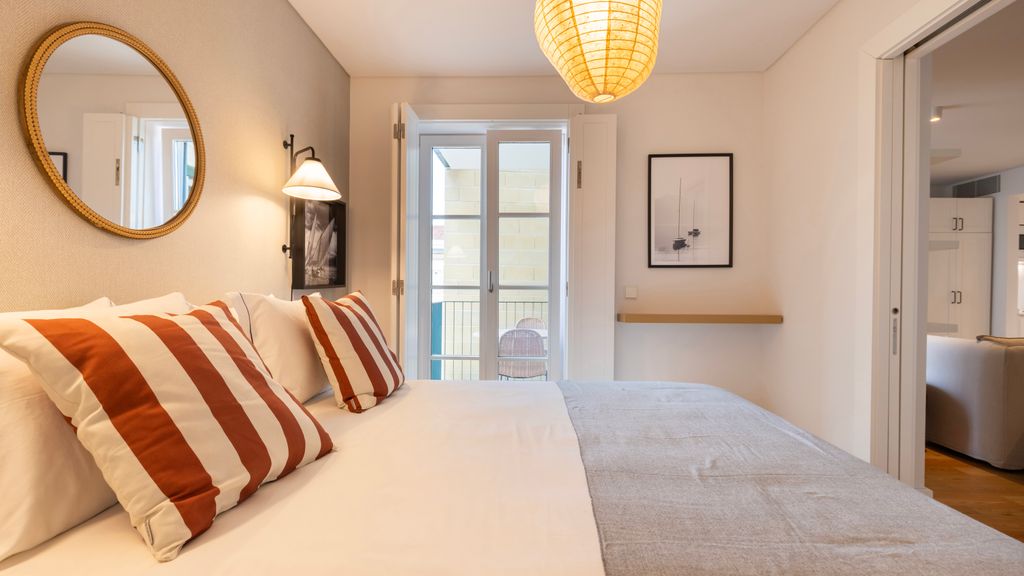 Downtown Cozy 1BDR Apartment by LovelyStay