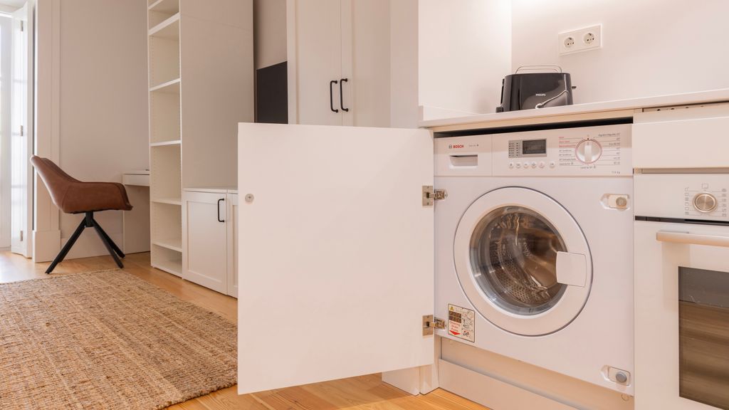 Downtown Cozy 1BDR Apartment by LovelyStay