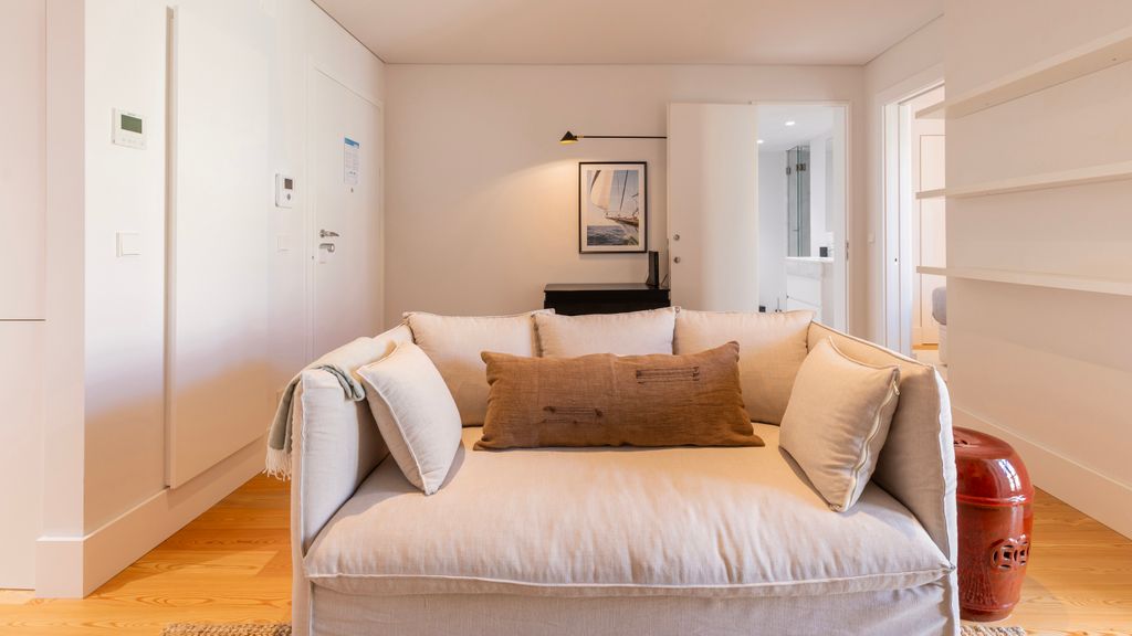 Downtown Cozy 1BDR Apartment by LovelyStay