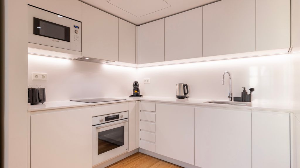 Downtown Cozy 1BDR Apartment by LovelyStay