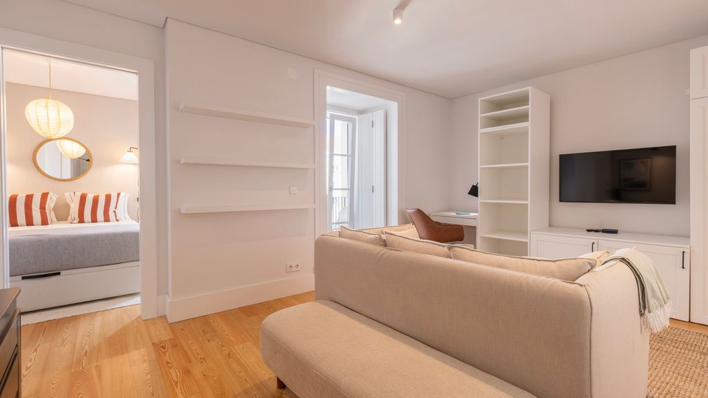 Downtown Cozy 1BDR Apartment by LovelyStay