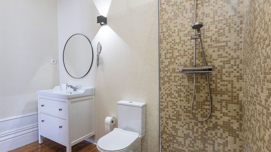 Guesthouse Bonjardim - 101 by LovelyStay
