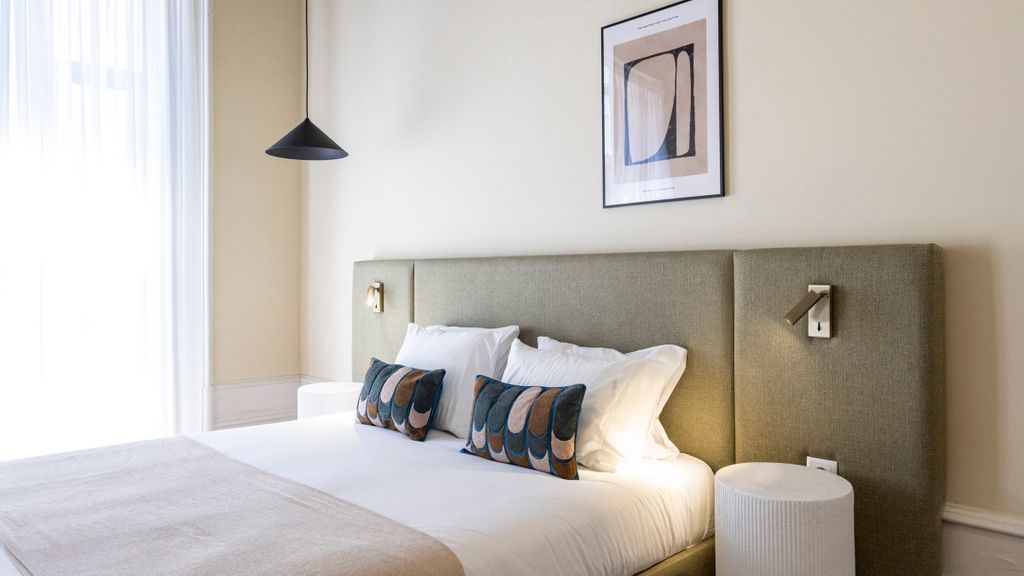Guesthouse Bonjardim - 101 by LovelyStay
