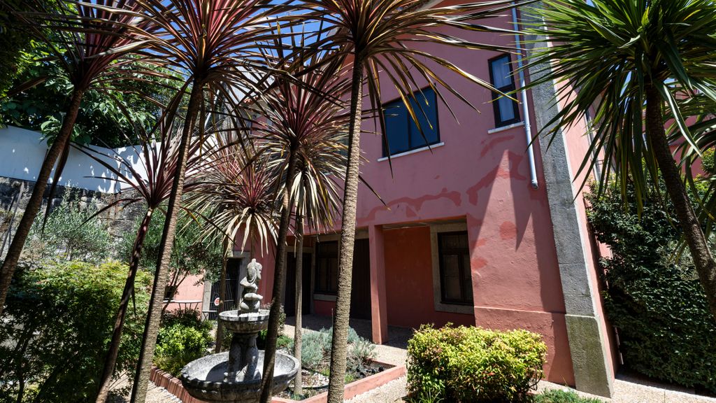 Guesthouse Bonjardim - 101 by LovelyStay