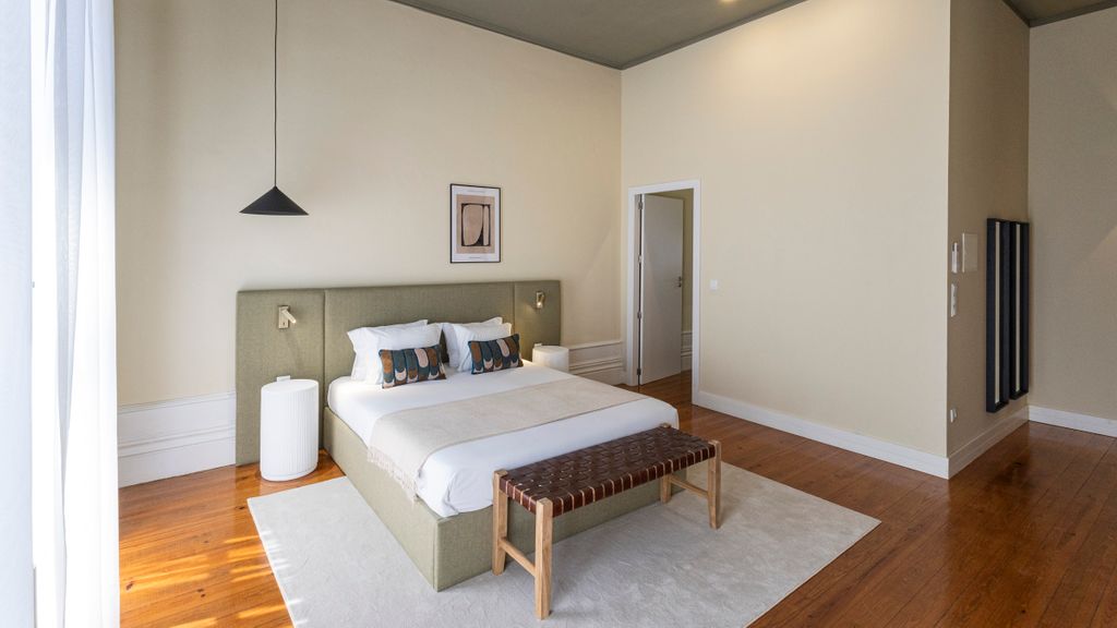 Guesthouse Bonjardim - 101 by LovelyStay