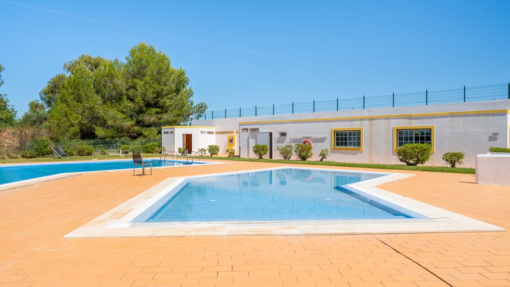 Ocean View 2 BDR Duplex With Pool by LovelyStay
