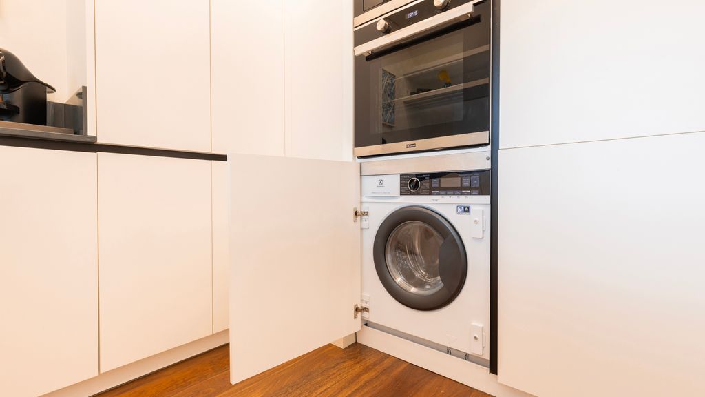 Spacious 2BR With Balcony by LovelyStay