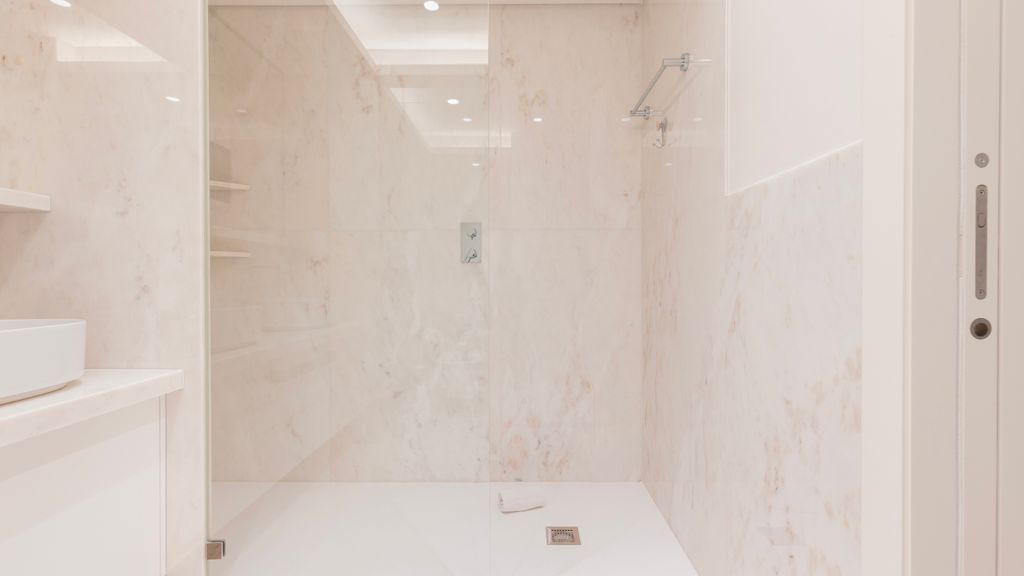 Spacious 2BR With Balcony by LovelyStay