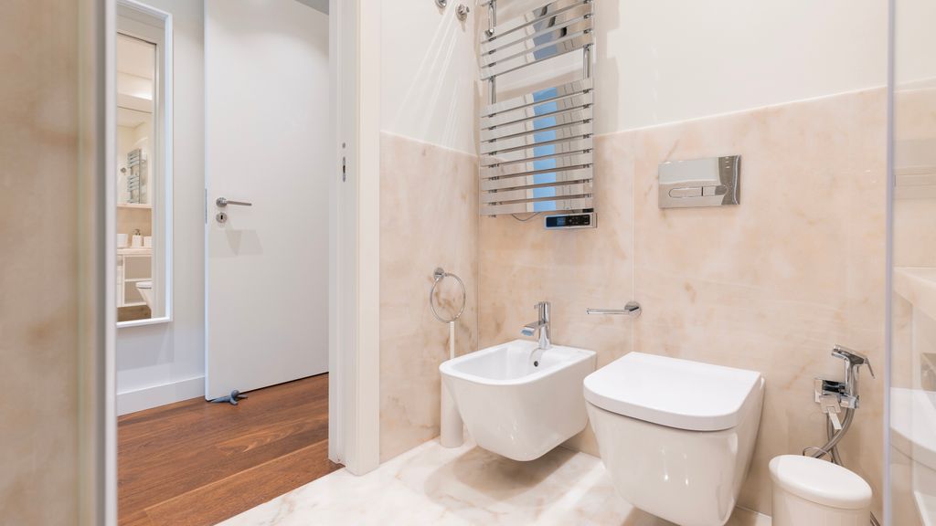 Spacious 2BR With Balcony by LovelyStay
