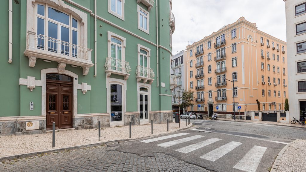 Spacious 2BR With Balcony by LovelyStay