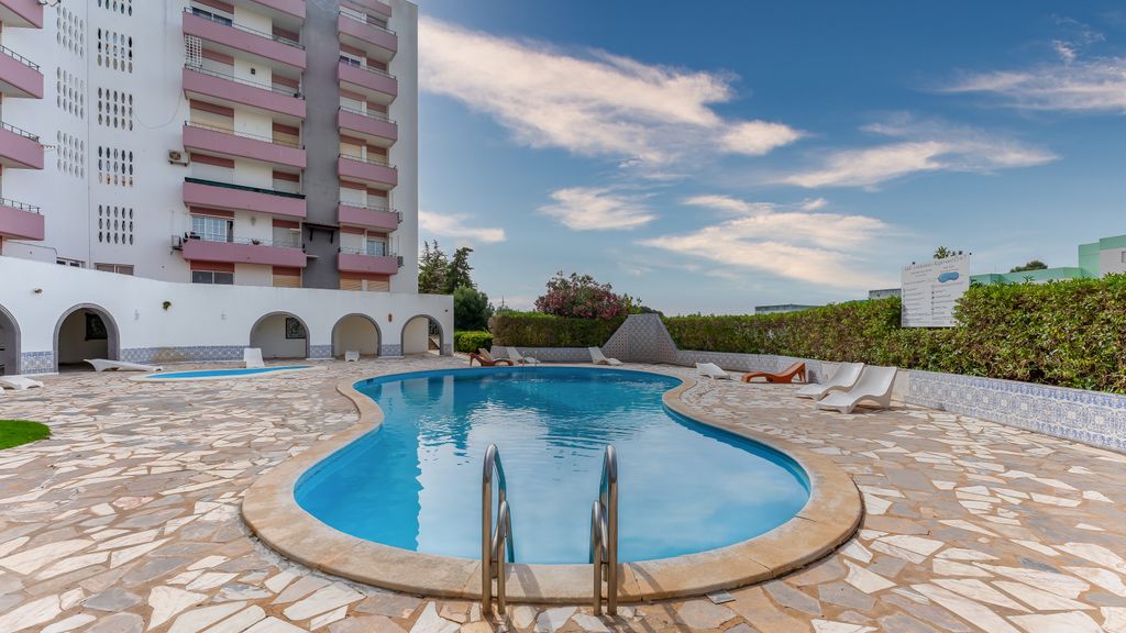 Comfy 3 BDR Flat W/ Pool & Balcony by LovelyStay