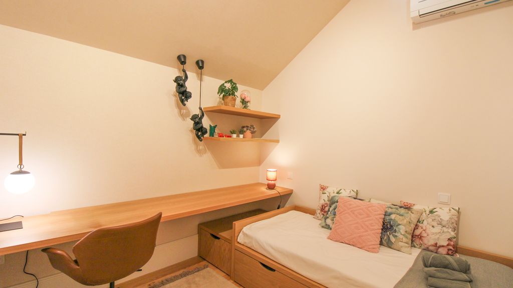 Luxurious Flat in City Center by LovelyStay