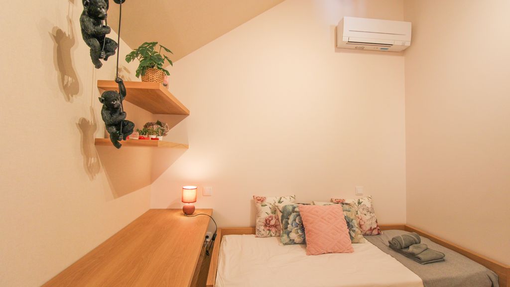 Luxurious Flat in City Center by LovelyStay