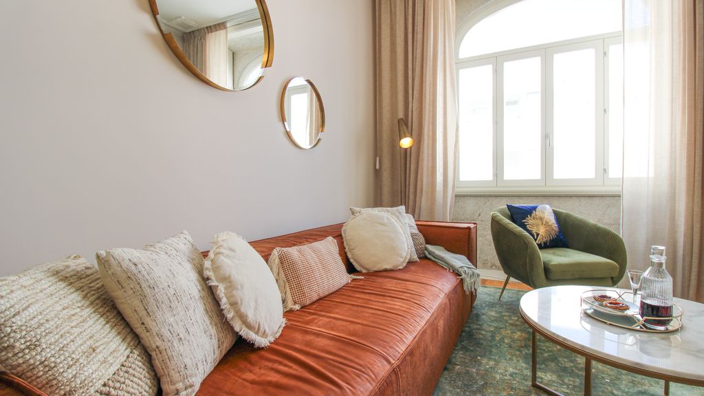 Luxurious Flat in City Center by LovelyStay