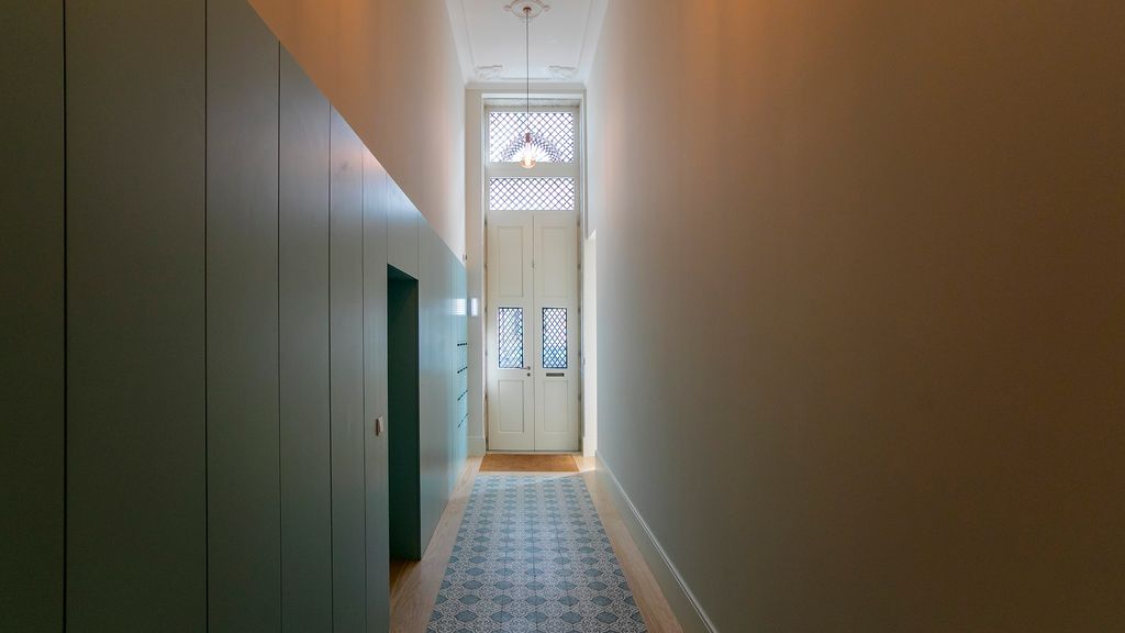 Luxurious Flat in City Center by LovelyStay