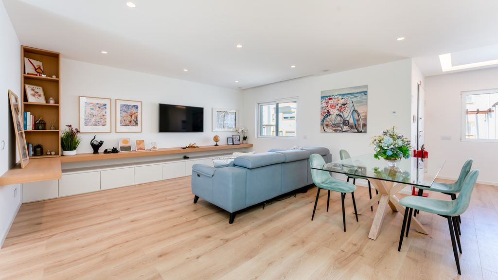 Luxurious 3 BDR House W/ Pool & BBQ by LovelyStay