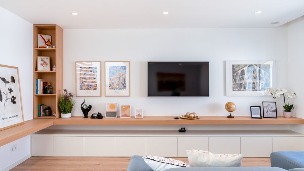 Luxurious 3 BDR House W/ Pool & BBQ by LovelyStay