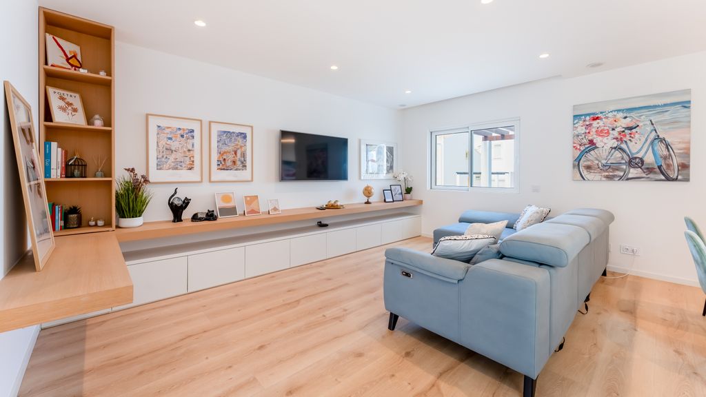 Luxurious 3 BDR House W/ Pool & BBQ by LovelyStay