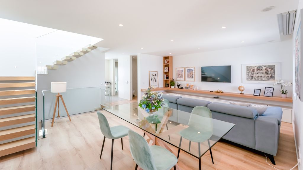 Luxurious 3 BDR House W/ Pool & BBQ by LovelyStay