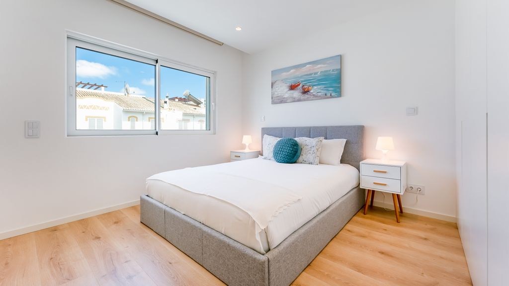 Luxurious 3 BDR House W/ Pool & BBQ by LovelyStay