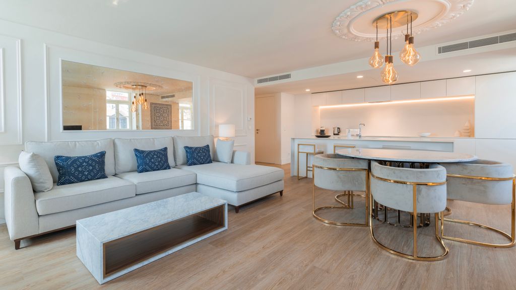 Ribeira Garden 2BDR Apartment by LovelyStay