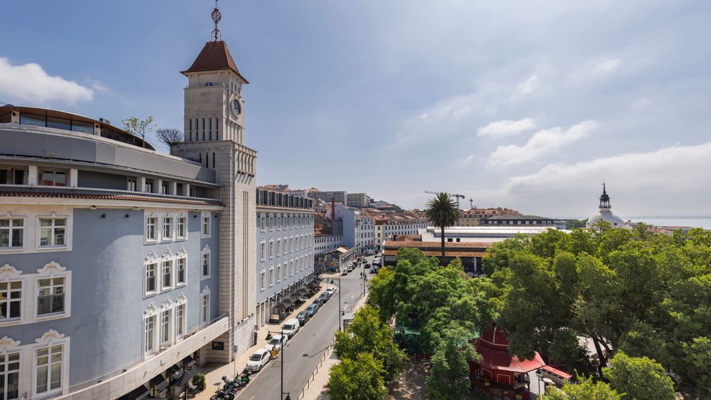 Ribeira Garden 2BDR Apartment by LovelyStay