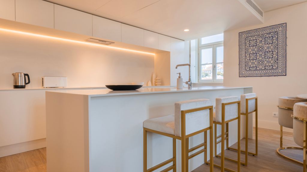 Ribeira Garden 2BDR Apartment by LovelyStay