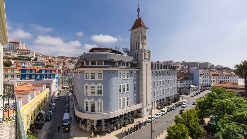 Ribeira Garden 2BDR Apartment by LovelyStay